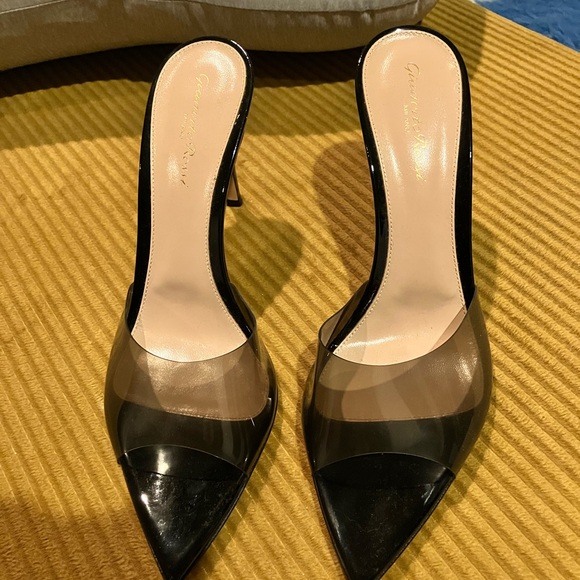 Gianvito Rossi Shoes - Gianvito Rossi Black Pointed PVC Slingback Mules